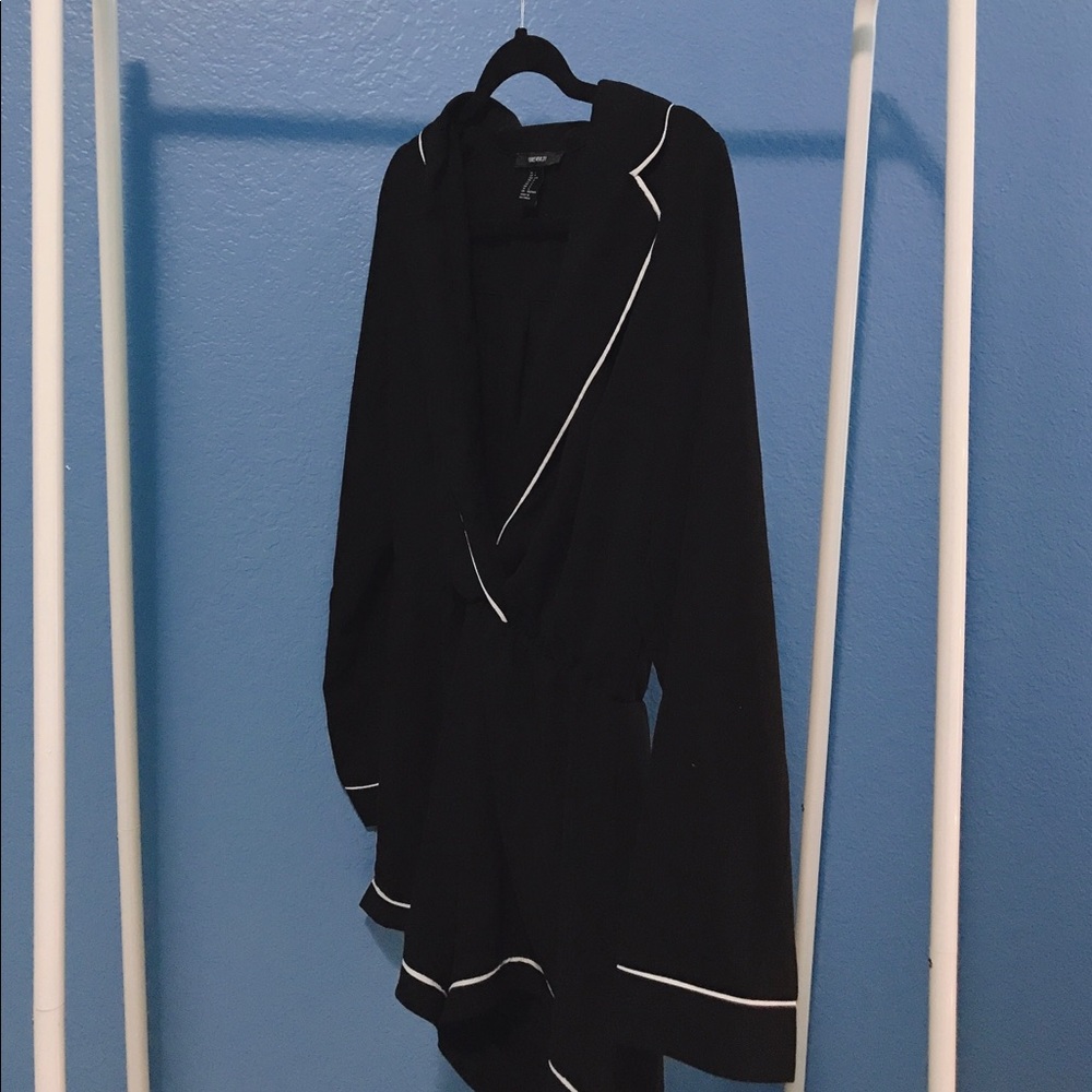 FOREVER21 v-neck romper